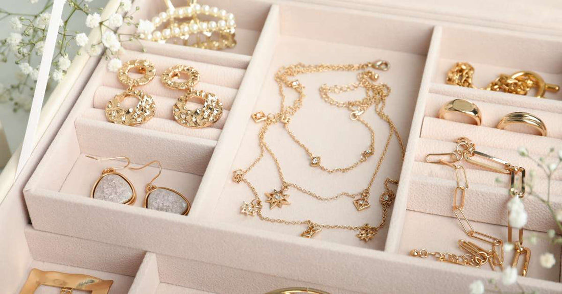 Tips for Choosing Jewelry for a Casual Look