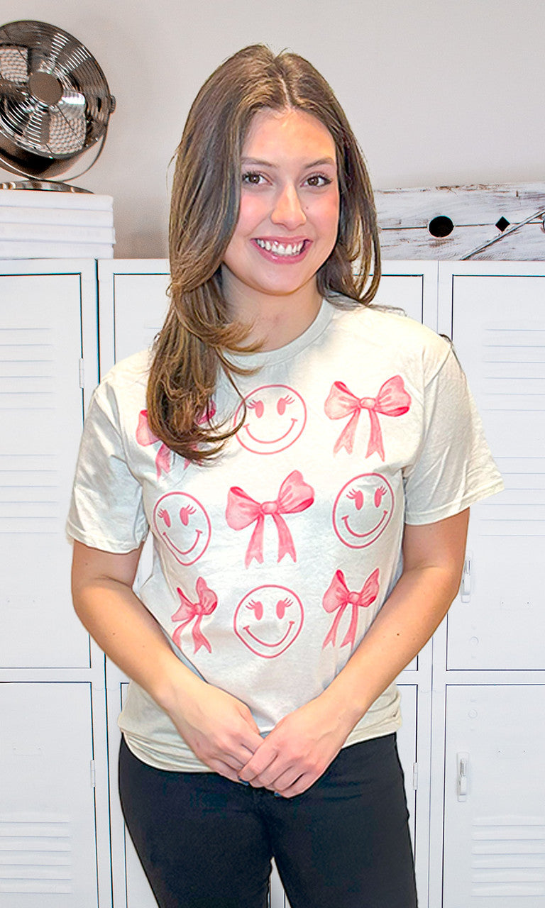 Smiley Bow Graphic T-Shirt