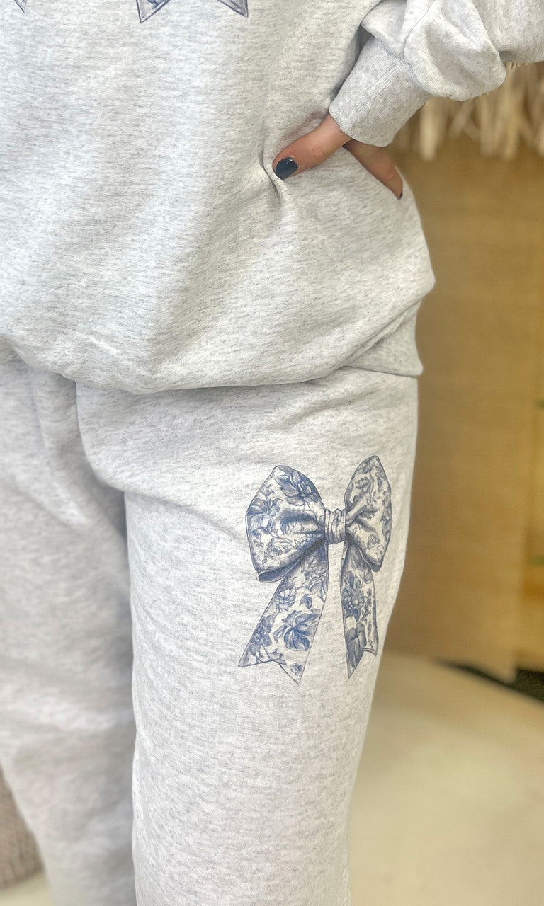 Big On Bows Graphic Sweatpants