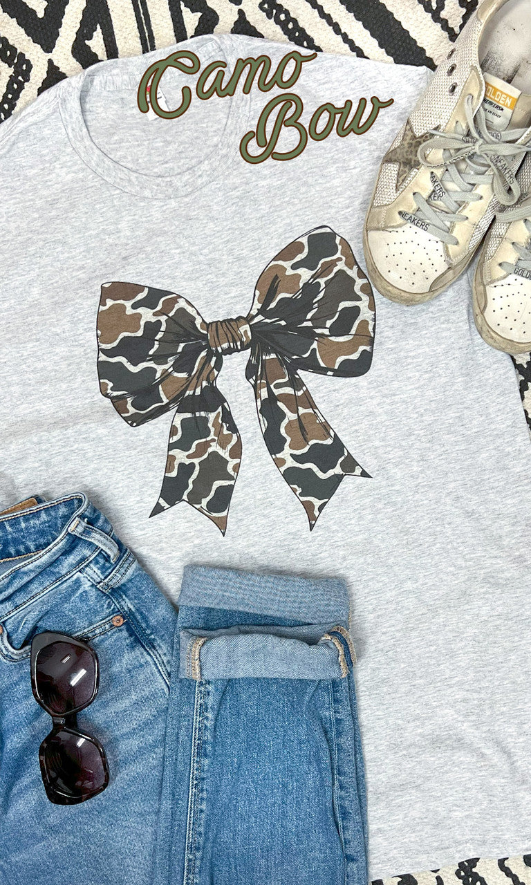 Big On Bows Graphic T-Shirt