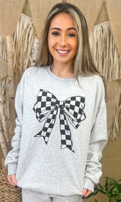 Big On Bows Graphic Sweatshirt