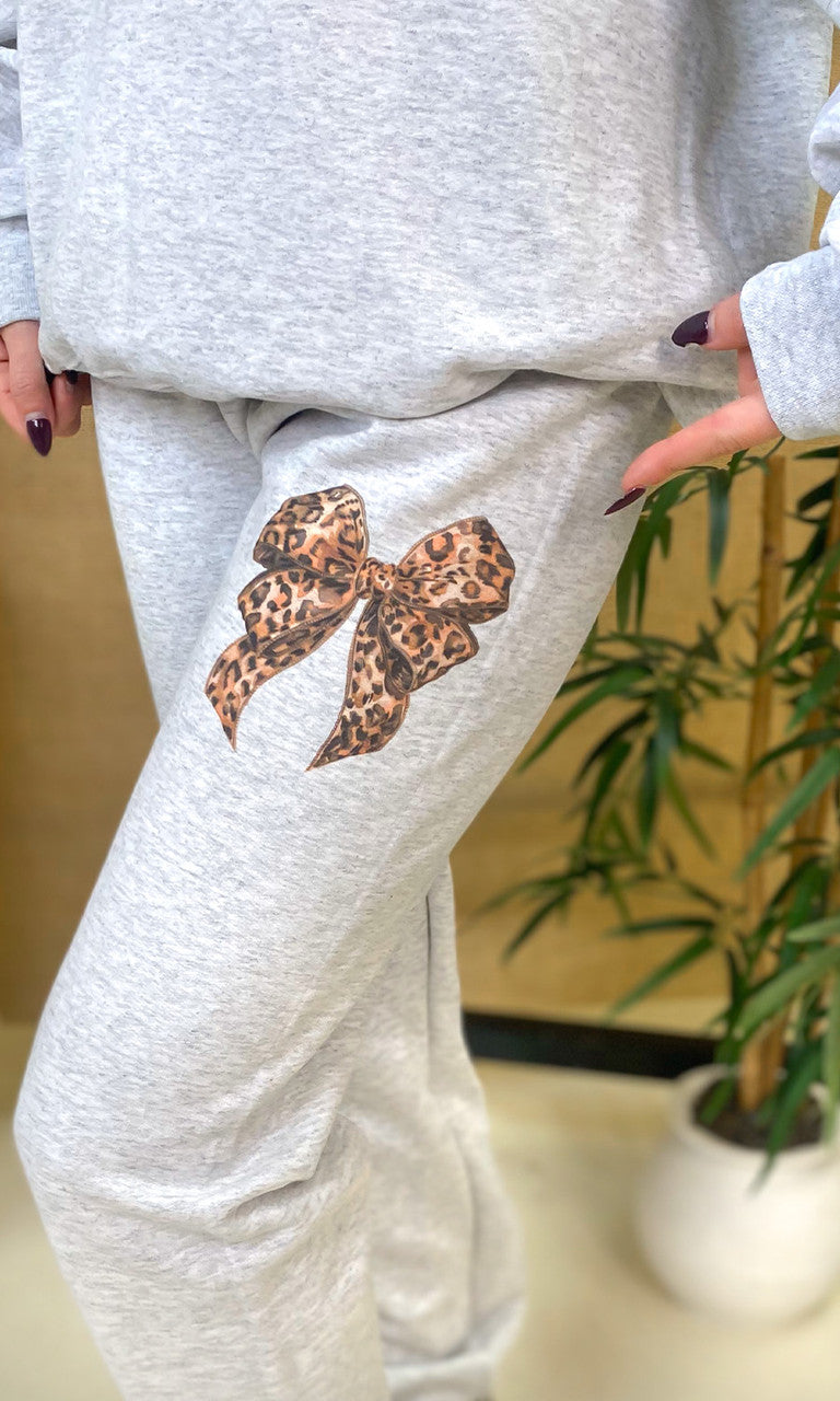 Big On Bows Graphic Sweatpants