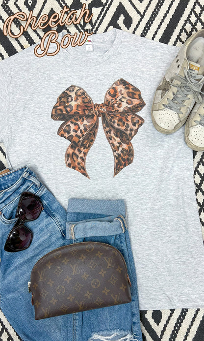 Big On Bows Graphic T-Shirt