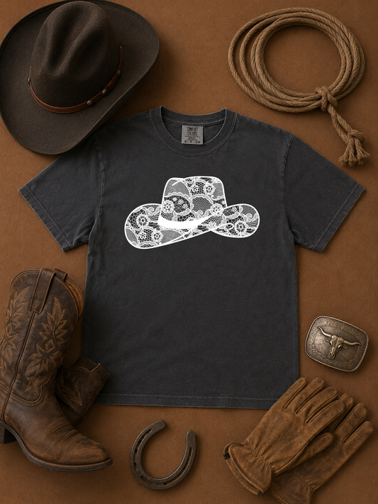 Cowboy Hat Lace Graphic Comfort Color Graphic Boxy T-Shirt