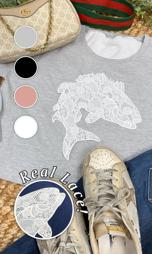 Fish Lace Graphic Cropped Sweatshirt