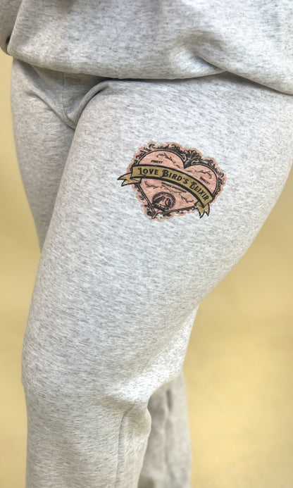 Holiday Vintage Label Graphic Sweatpants