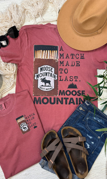 Moose Mountain Comfort Color Graphic T-Shirt