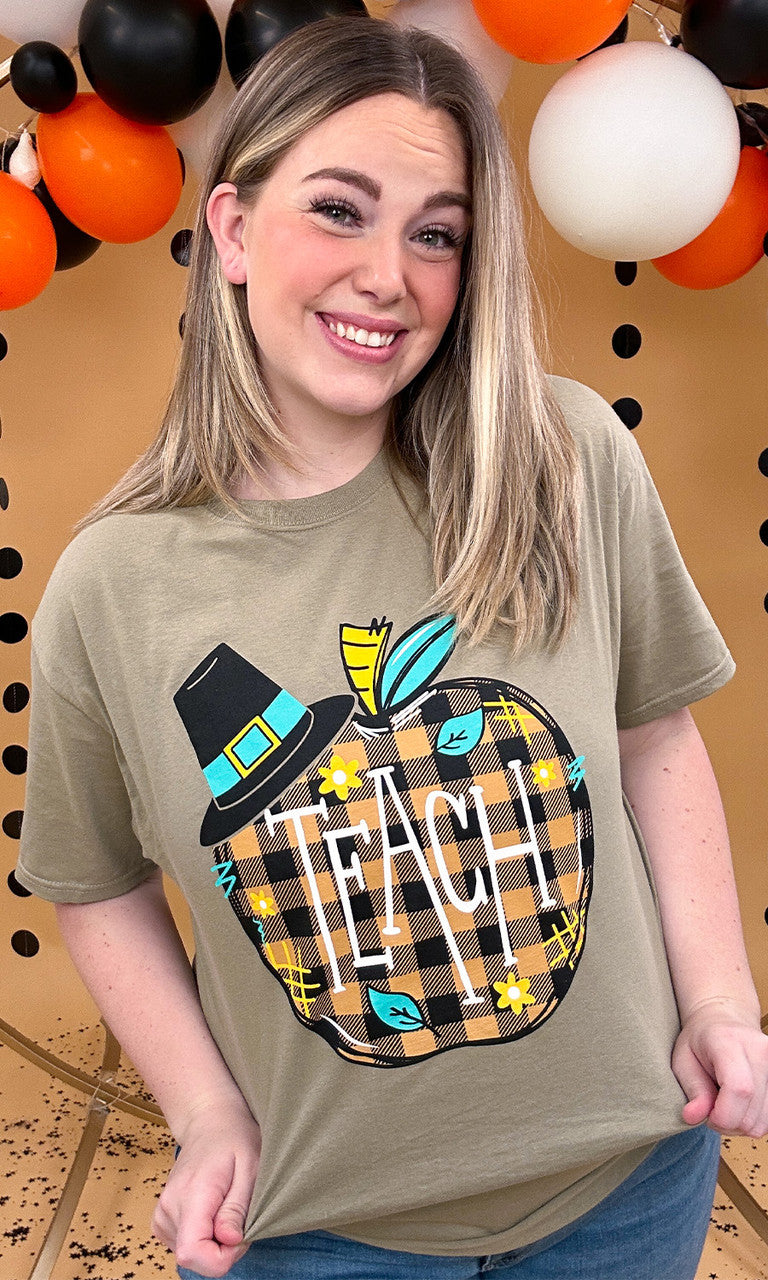 Pilgrim Teach Apple Graphic T-Shirt