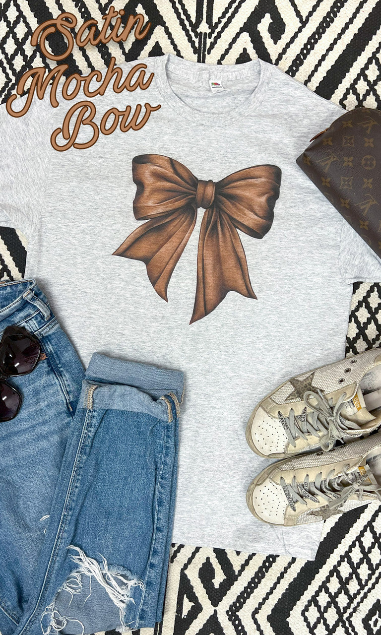 Big On Bows Graphic T-Shirt