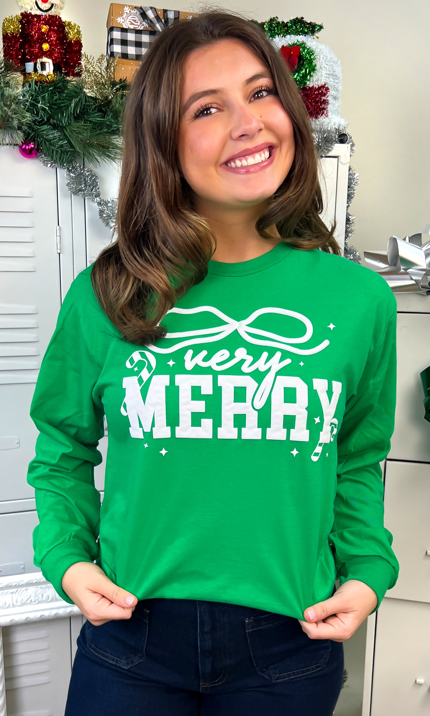 Very Merry Puff Christmas Graphic Long Sleeve T-Shirt